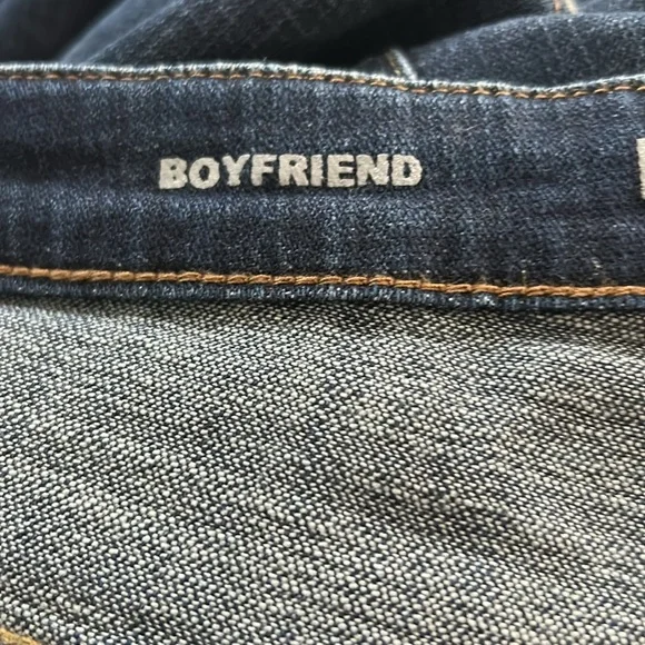 Woman’s Lane Bryant Dark Blue Boyfriend Jeans Size 28W - Picture 6 of 6